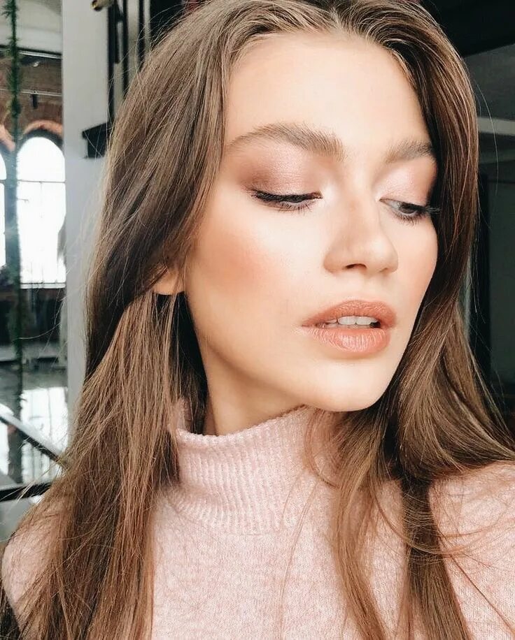Макияж глаз нюдовыми Pin by Madeleine Doyle on beauty Hair beauty, Hair makeup, Makeup inspiration