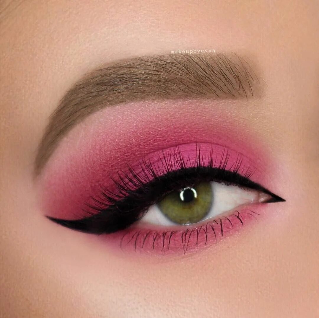Макияж глаз онлайн Pink Eye Makeup Look by Makeupbyevva