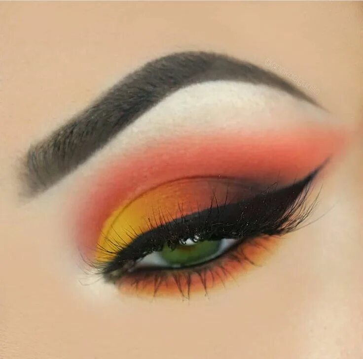 Макияж глаз оранжевыми тенями Pin by Meagy on Makeup Eye makeup, Bright eye makeup, Eye makeup styles