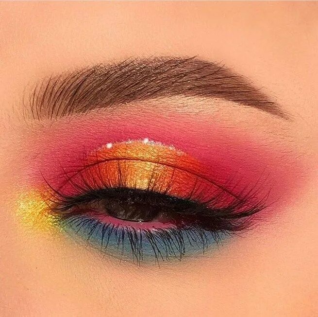Макияж глаз оранжевыми тенями 28 pretty rainbow makeup ideas 43 #browneyemakeup Идеи макияжа, Тени для глаз, М