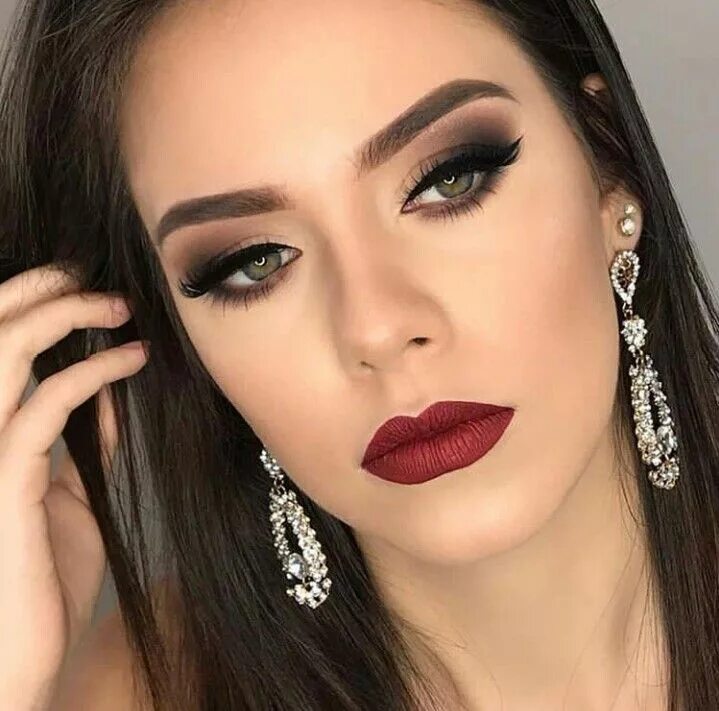 Макияж глаз под черное платье Pinterest Pinterest makeup, Smokey eye makeup, Eye makeup