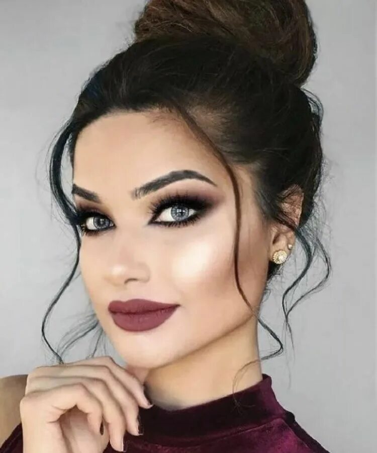 Макияж глаз под черное платье Дочь Редла Maquiagem dia, Cabelo e maquiagem, Maquiagem