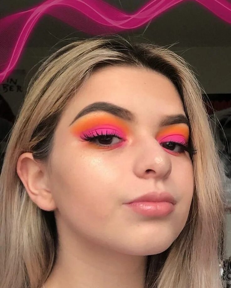 Макияж глаз подростков Pin on beauty Artistry makeup, Makeup eye looks, Cute makeup