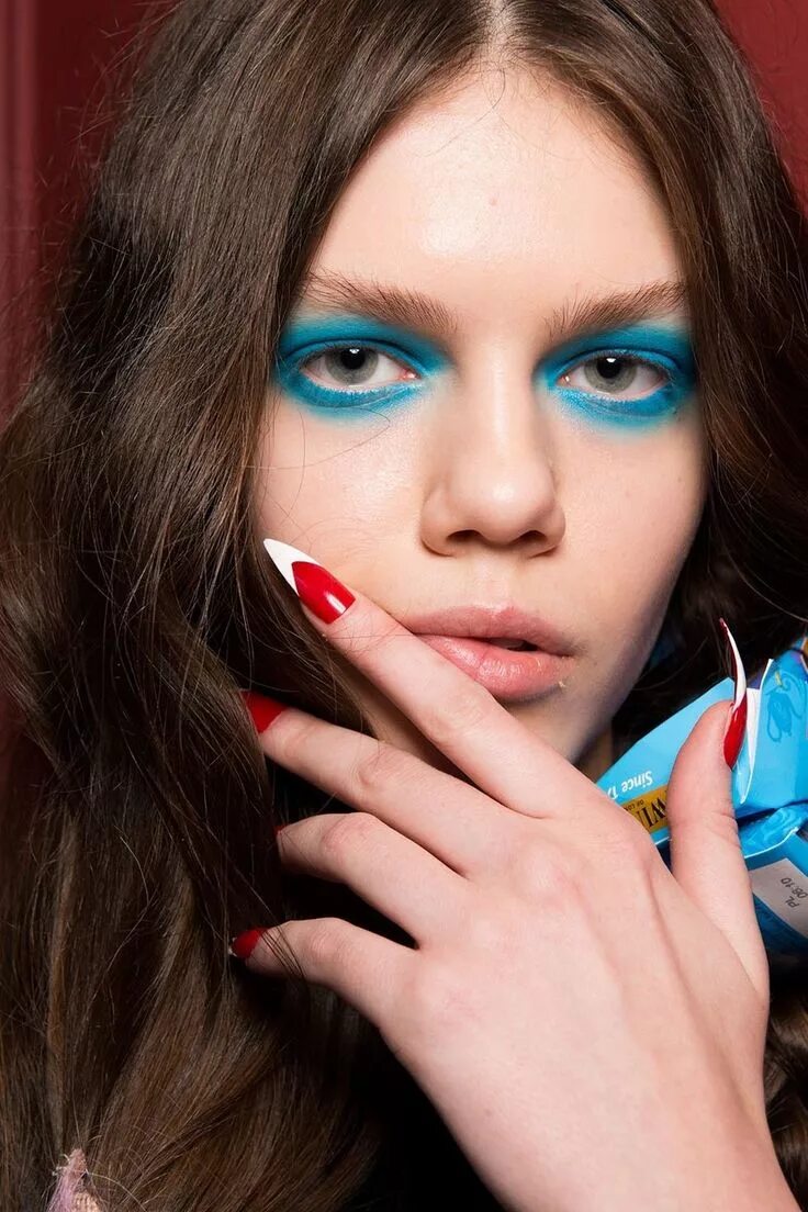 Макияж глаз подростков 2017 Fall/Winter Makeup Trends - Pop Of Color #makeup #makeupartist #trending #f