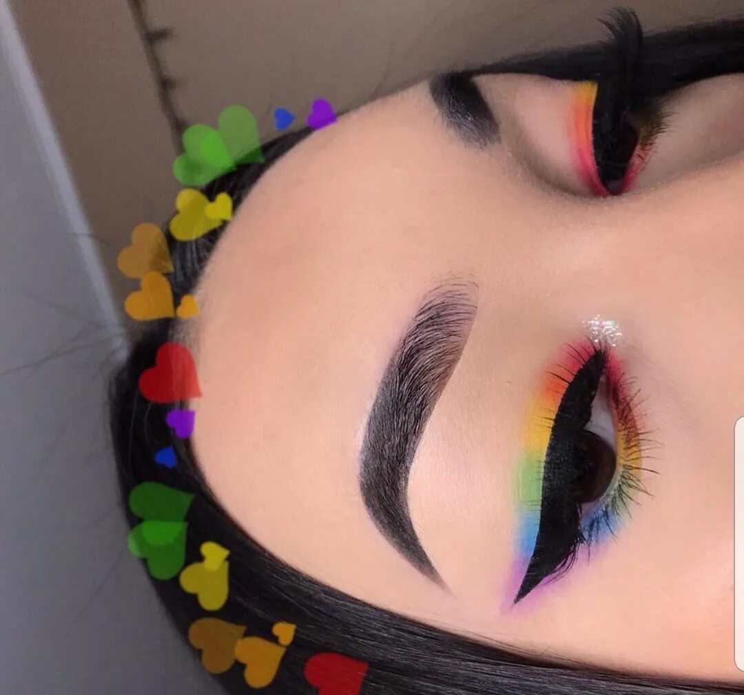 Макияж глаз подростков Makeup Beginner Pride makeup, Rainbow makeup, Cute eye makeup