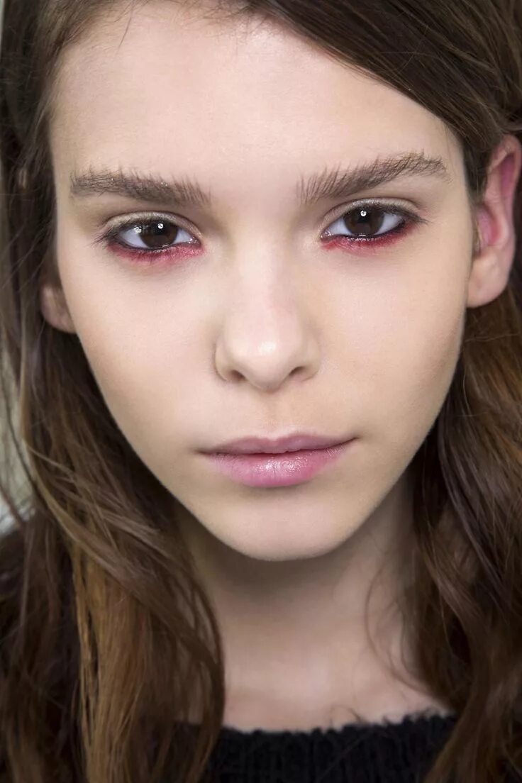Макияж глаз подростков 35 Ways to Wear Colorful Eyeliner Colored eyeliner, Red eyeliner, Red eyeliner m