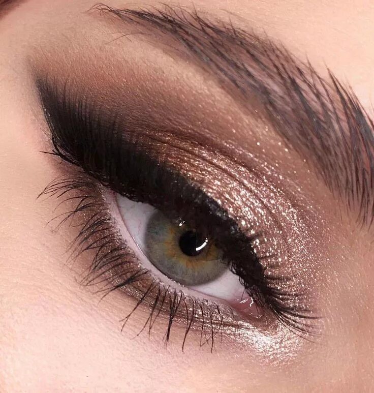 Макияж глаз растушевка теней Find more information on face makeup #eyemakeup Dramatic eye makeup, Eye makeup 