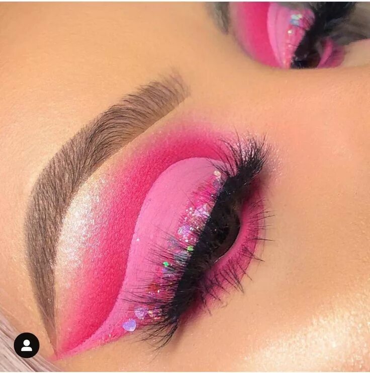Макияж глаз розового цвета Korean Makeup Mirror in 2019 Colorful eye makeup, Dramatic eye makeup, Pink make