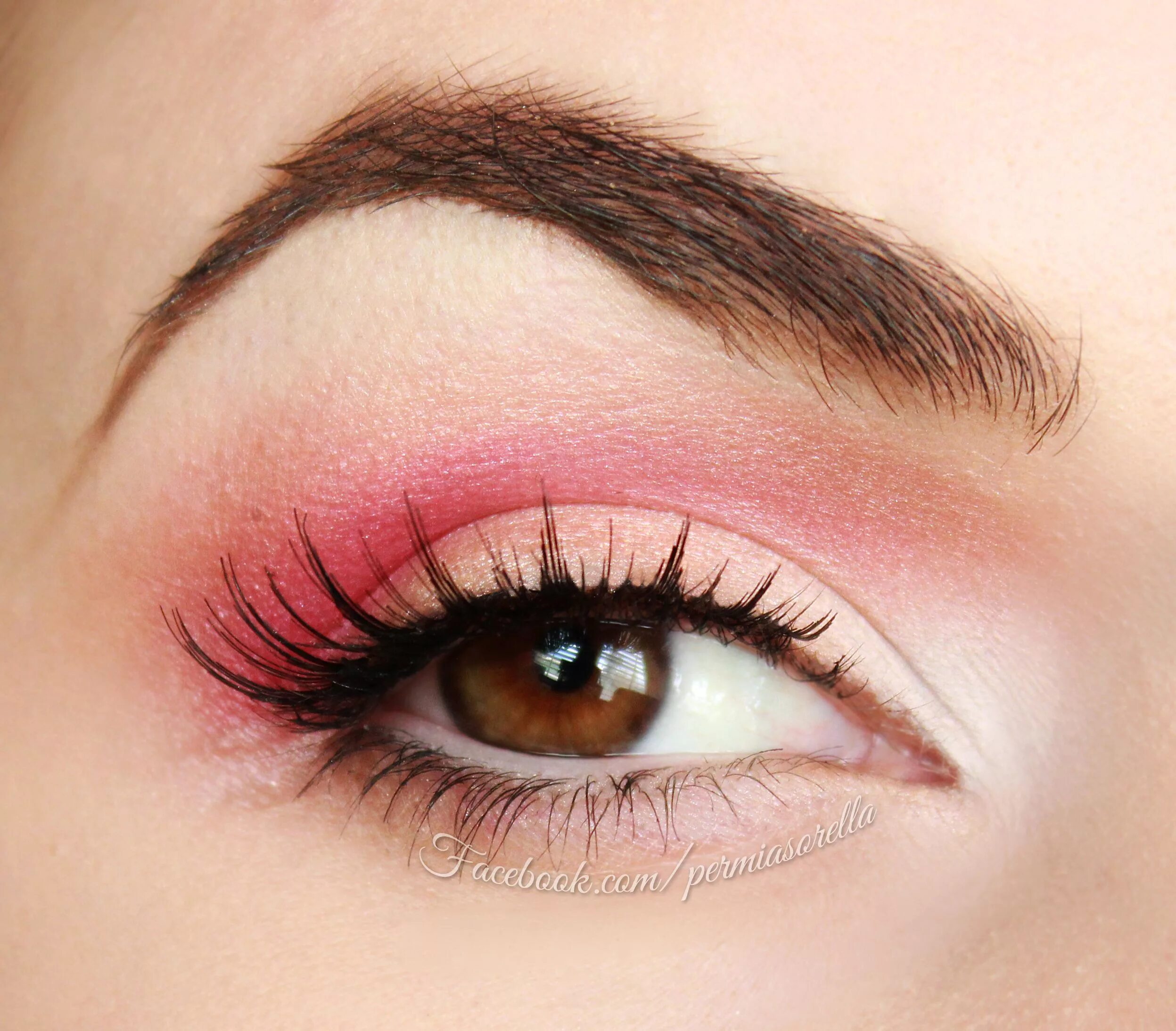 Макияж глаз розовыми тенями Permiasorella Peach eye makeup, Eye makeup, Eyebrow makeup