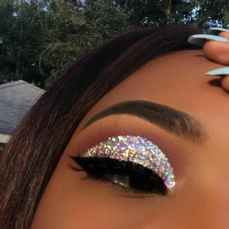 Макияж глаз с блестящими тенями 915 Likes, 9 Comments - btwimamarie (@amarieproctor) on Instagram: "@bulkglitter