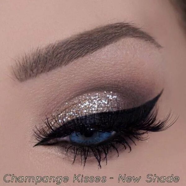 Макияж глаз с блестящими тенями Glitter Eyes 'Xtra Sparkles' Pot by GlitterEyes ($16) ❤ liked on Polyvore featur