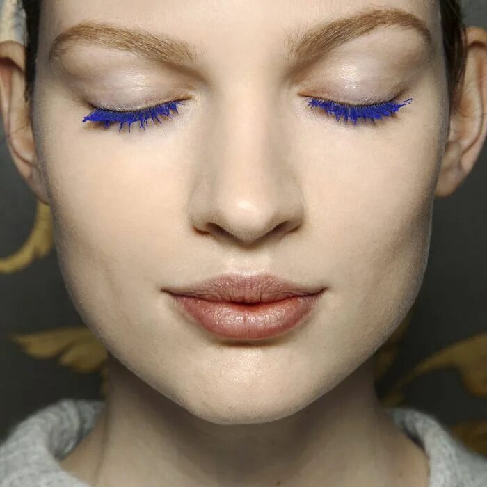 Макияж глаз с синей тушью Eyes Blue mascara, Blue eye makeup, Maybelline