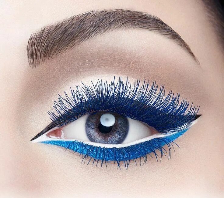 Макияж глаз с синей тушью Pin van Emily Victor op Makeup