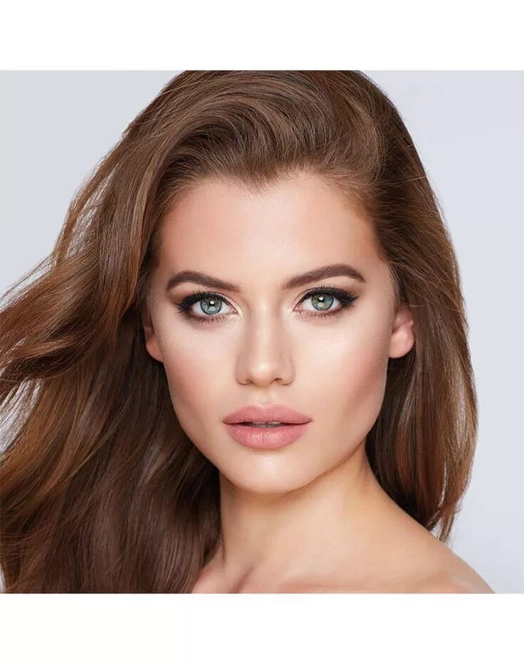 Макияж глаз шатенок Smokey Eye Makeup Palette Charlotte Tilbury Eye makeup palette, Smokey eye makeu