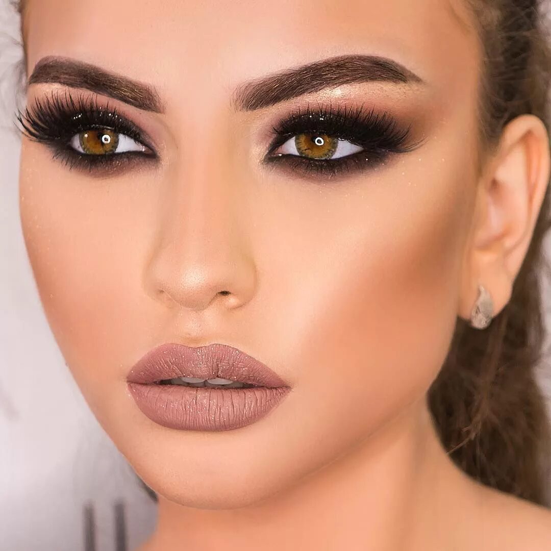 Макияж глаз смоки Pin by Dica de Promoção on Maquiagens Perfeitas Wedding eye makeup, Eye makeup, 