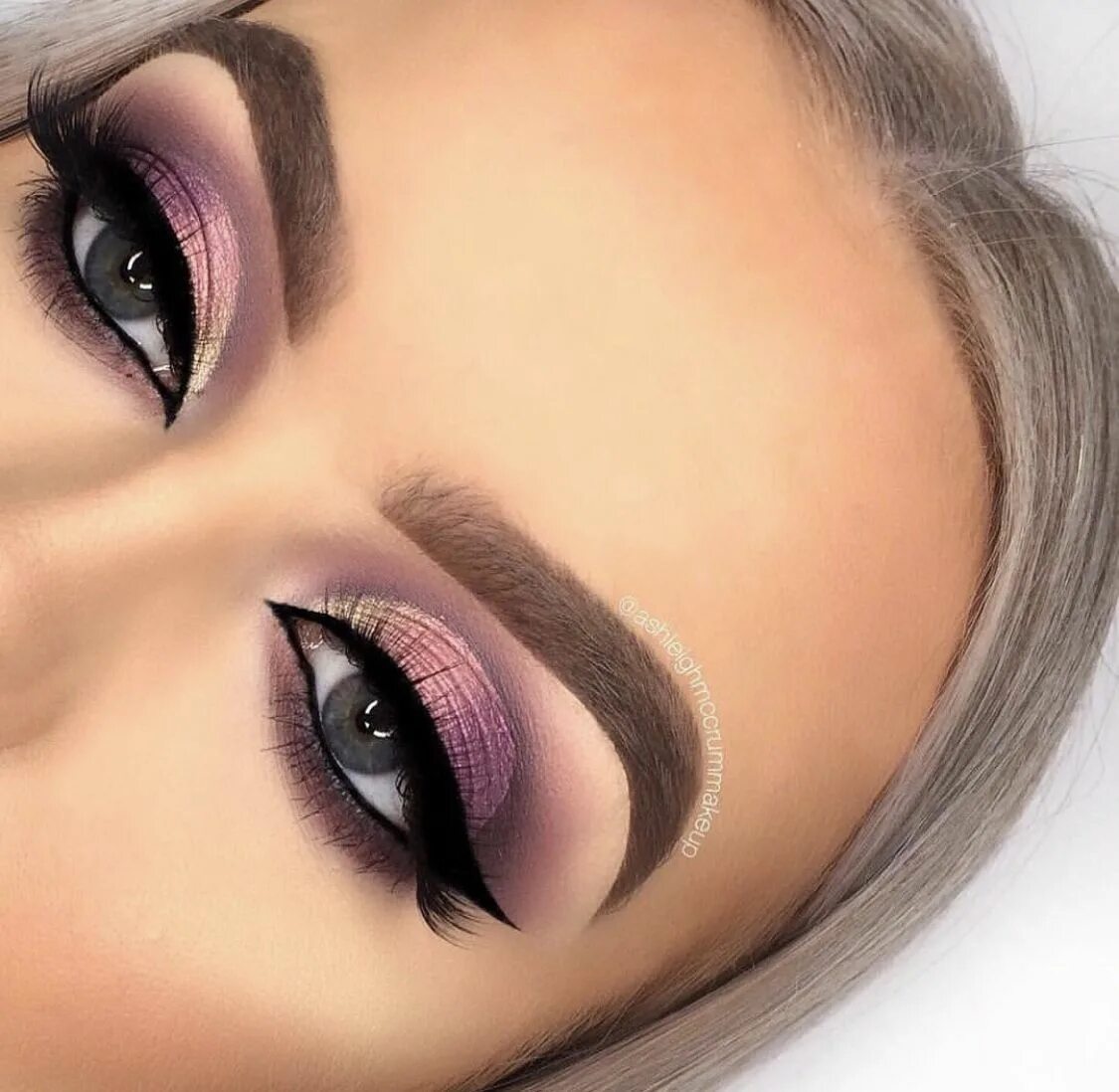 Макияж глаз спб Anastasia Beverly Hills Norvina palette Makeup obsession, Eye makeup, Makeup ins