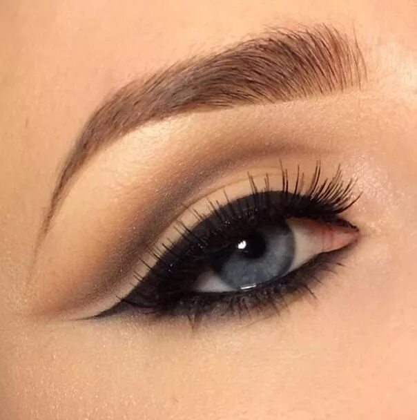 Макияж глаз стрелки фото Eye makeup Natural eye makeup, Skin makeup, Eye makeup