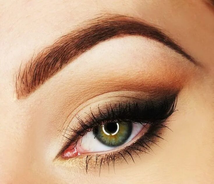 Макияж глаз светлыми тенями Smokey cat eye Makeup geek, Skin makeup, Eye makeup