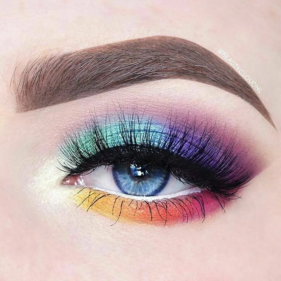 Макияж глаз цветные тени Rainbow Colorful eye makeup, Eyeshadow makeup, Rainbow eyeshadow