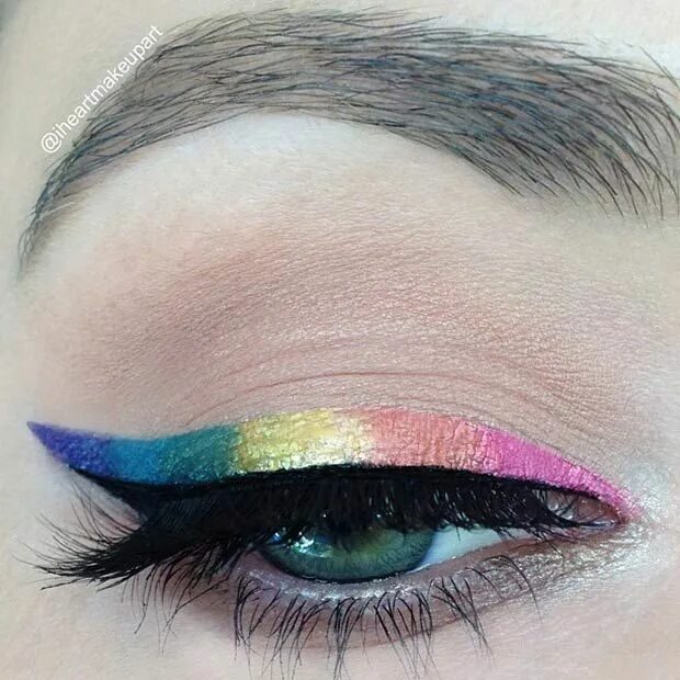 Макияж глаз цветными карандашами 27 Amazing Eyeliner Ideas You Need To Try - StayGlam Eyeliner, Eye liner tricks,