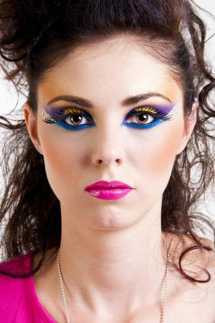Макияж глаз в стиле 90 ▷ 1001+ Idées pour des looks dans le style de la mode année 80 + comment créer l