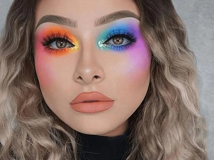 Макияж глаз яркими цветами Replace Your Nude Makeup Palettes This Spring With These Bright And Vibrant Ones