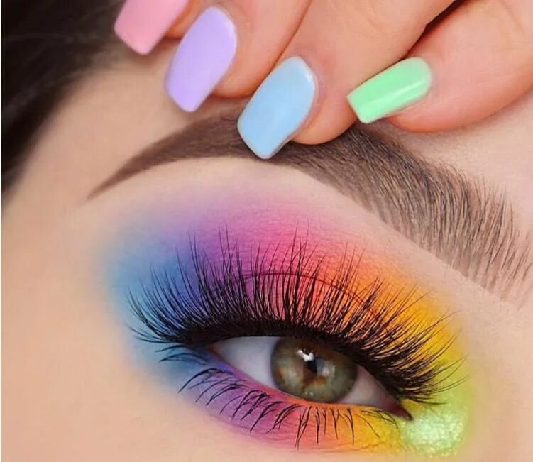 Макияж глаз яркими цветами makeup look makeup makeup ideas heart ey makeup natural makeup heart eye makeup 