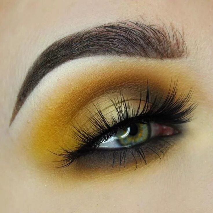 Макияж глаз желтые тени Eyes: The Rust stack + Neon Shadow Dramatic eye makeup, Eye makeup, Blue eye mak