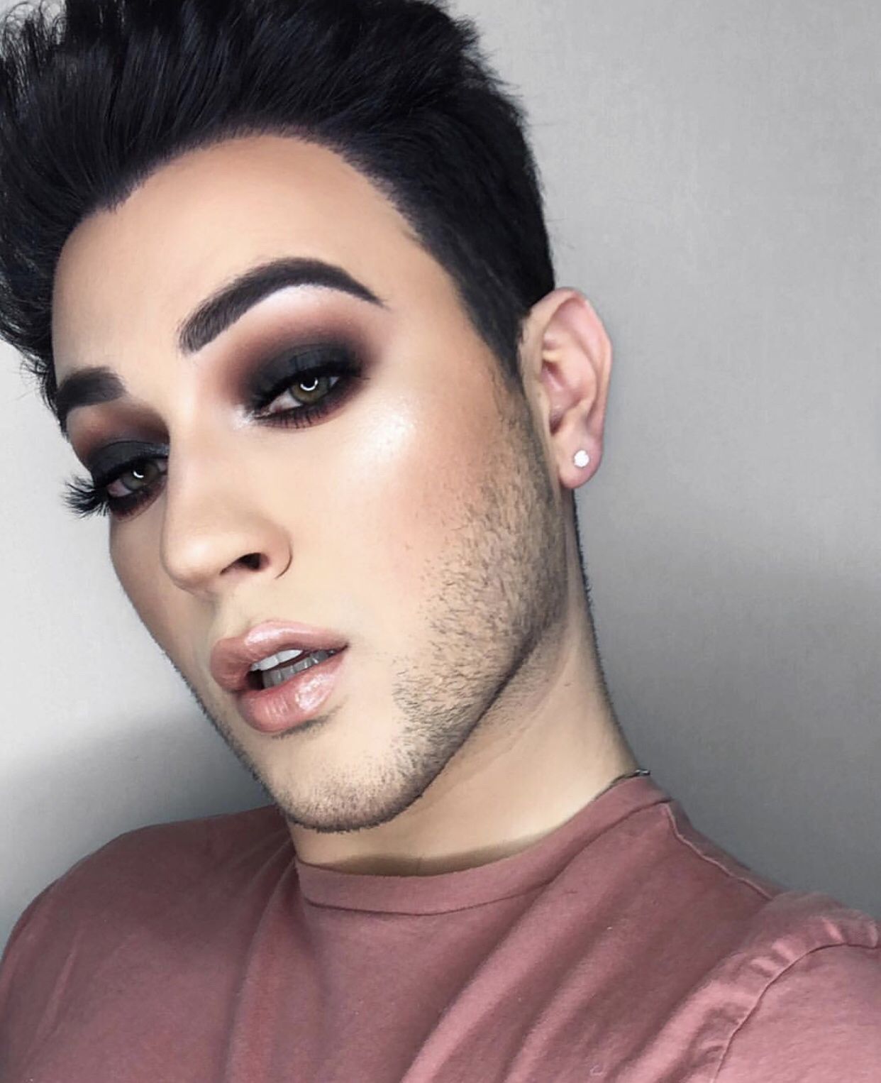 Макияж глазами мужчин Pinterest Makeup, Contouring and highlighting, Manny mua makeup