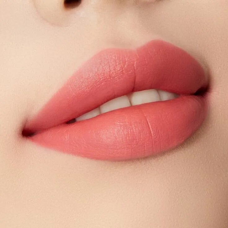 Макияж глянцевые губы MAKE UP FOR EVER OFFICIAL on Instagram: "Go bold or creative! Recreate the first