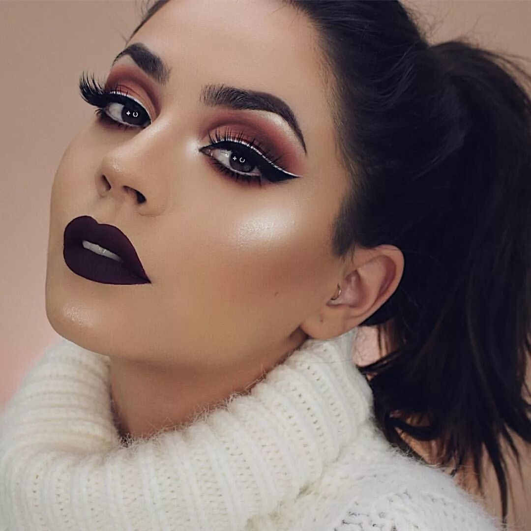 Макияж год Diana Maria- nyxcosmetics contour wonder stick Макияж в стиле вамп, Прически и м