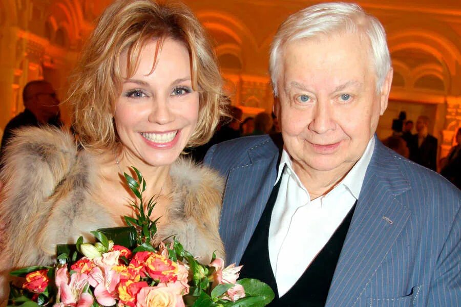 Марина зудина биография дети фото Марина Зудина призналась, что Олег Табаков все время с ней заигрывал - Газета.Ru