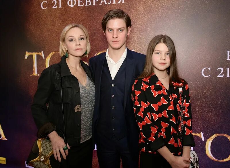 Марина зудина дети фото Марина Зудина рассказала, почему Олег Табаков ничего не завещал детям от первого