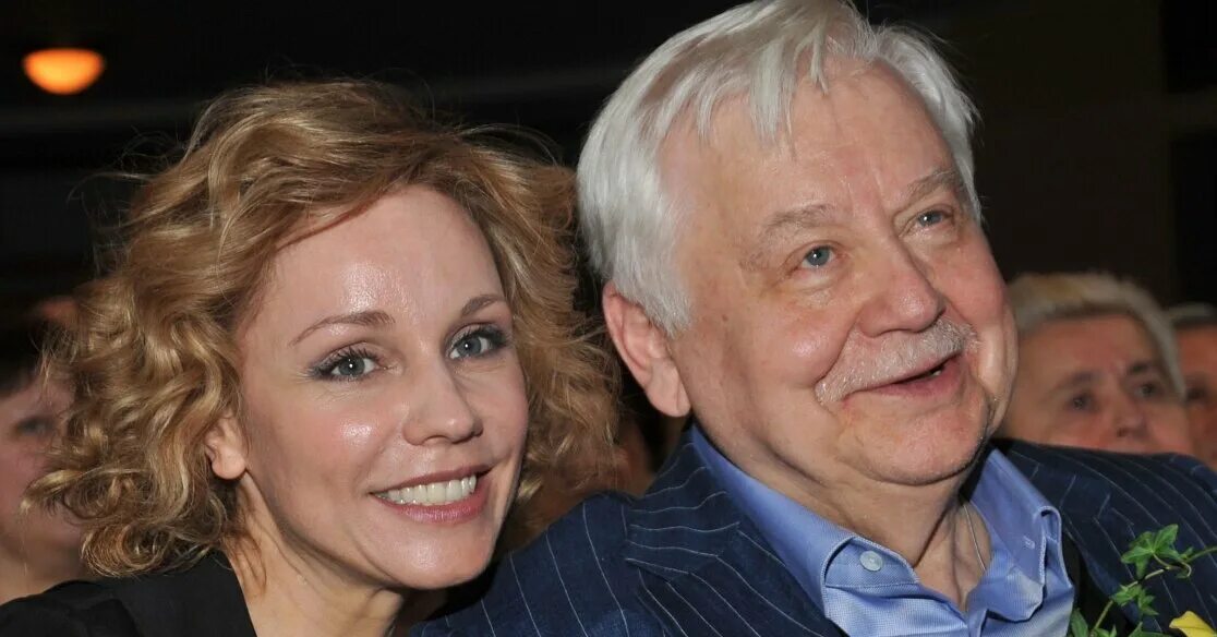 Марина зудина дети фото Марина Зудина, Евгений Миронов и Владимир Машков приехали к памятнику Олегу Таба