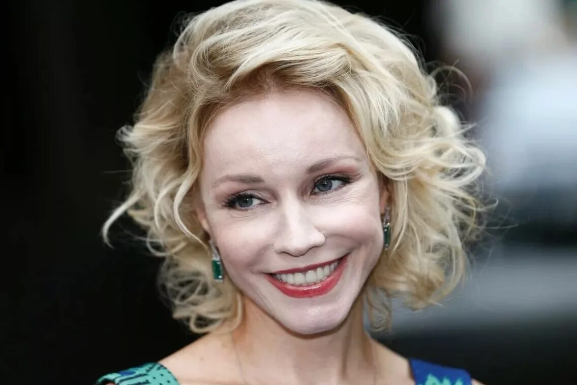 Марина зудина свежие фото Шикарная!": Марина Зудина восхитила поклонников блестящим нарядом