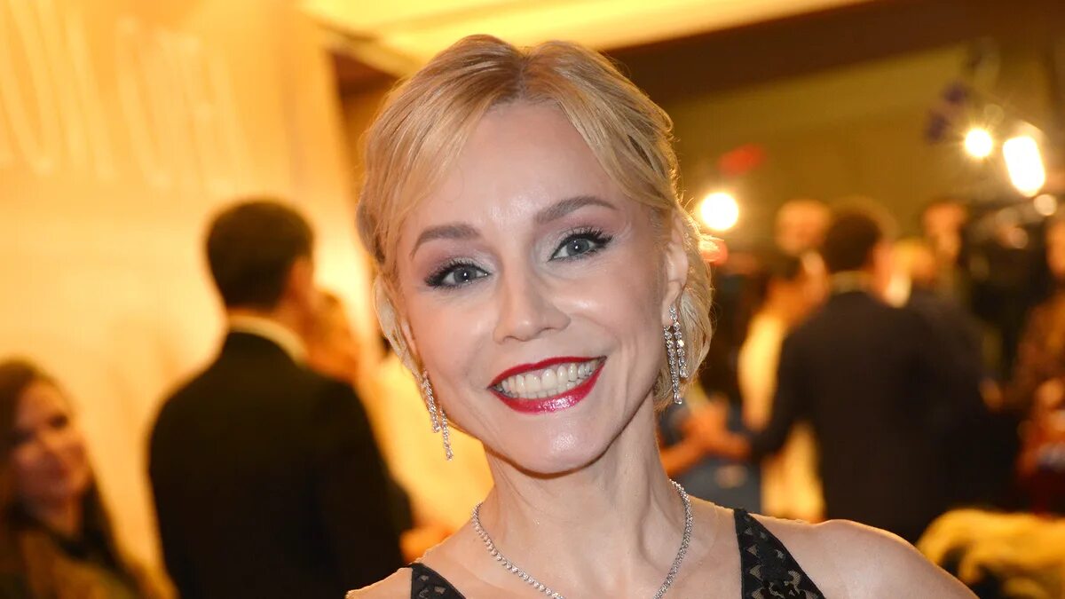 Марина зудина свежие фото Мой дедуля хоть куда. 7 звезд выбрали неравноценный брак (и в свет, и при деньга