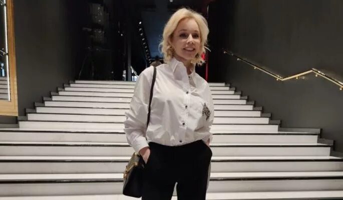 Марина зудина свежие фото ДНИ.РУ - Роскошная и цветущая: Зудина вызвала оторопь на показе "Содержанок"