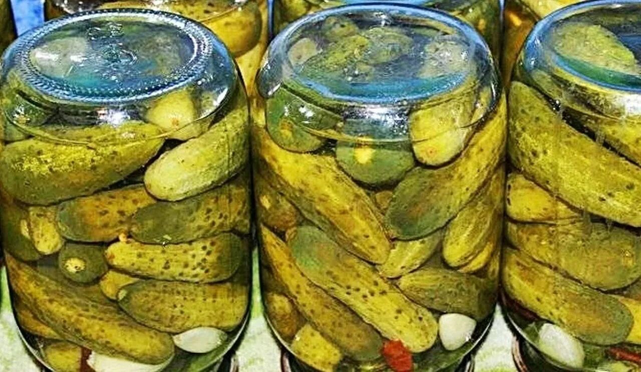 Маринад для огурцов на зиму фото Приготовление маринованных огурцов на зиму в банках: найдено 75 изображений