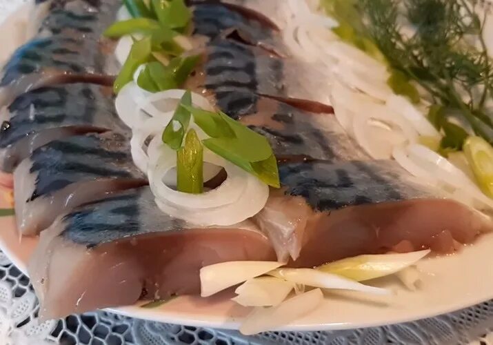 Маринованная скумбрия в домашних условиях фото Очень вкусная маринованная скумбрия в домашних условиях