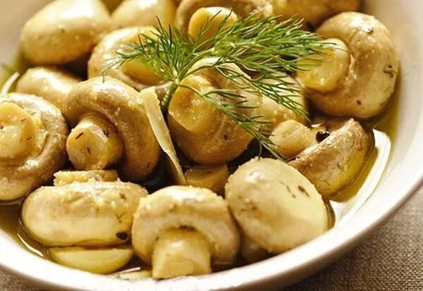 Маринованные грибы шампиньоны фото Мариновані печериці. Грибочки готові вже через 4 години. І взuмку, і влiтку цe н