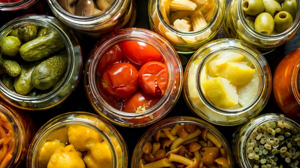 Маринованные овощи фото 14 Canning Recipes: How to Can Fruits and Vegetables - 2024 - MasterClass