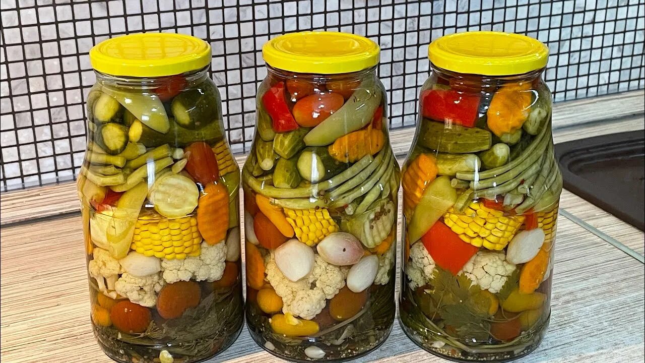 Маринованные овощи рецепт с фото ОВОЩНОЕ АССОРТИ! Все овощи в одной банке ! Вкусный маринад ! - YouTube