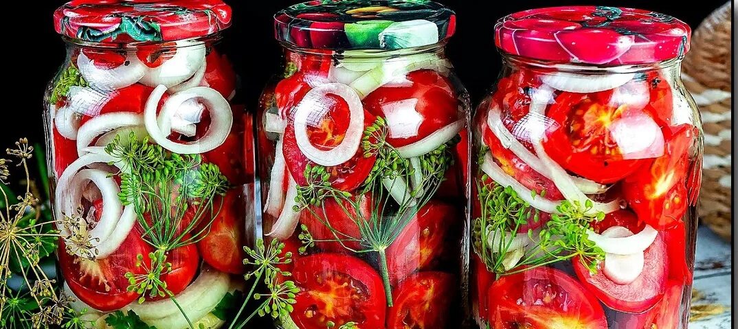 Маринованные помидоры на зиму фото Помидоры дольками с луком на зиму, помидоры с чесноком на зиму. ПОМИДОРЫ зимой б