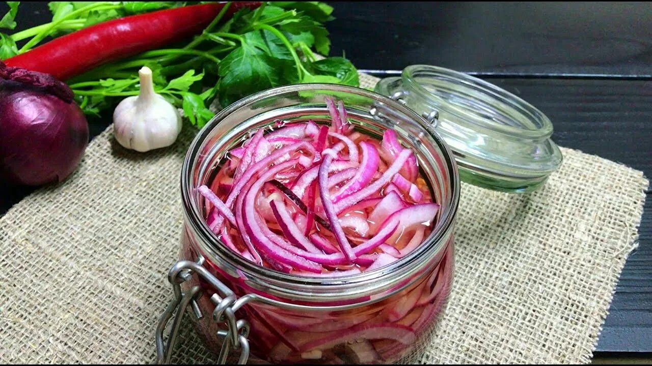 Маринованный лук к шашлыку рецепт с фото Съедается быстрее мяса. Маринованный лук - быстро и вкусно - YouTube