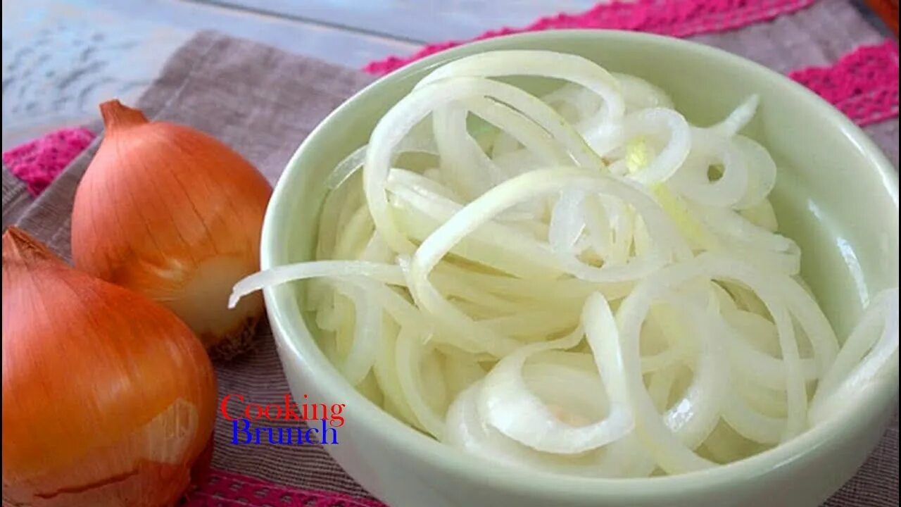 Маринованный лук рецепт с фото быстро Харьков. Эвакуация. Готовлю ужин на 30 человек Вкуснейший маринованный лук за 5 