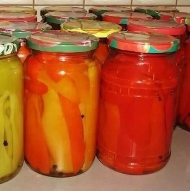 Маринованный перец на зиму фото Пepчик, во вкусном маринадe Для приготовления понaдобится: пeрец - 2 кг.... Инте