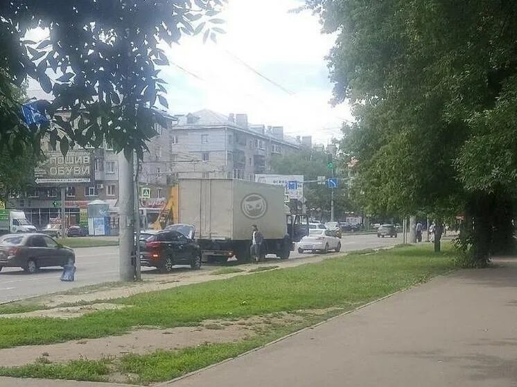 Марионетки ул луначарского 6б пенза фото Возможна пробка: в Пензе произошло ДТП на улице Луначарского - МК Пенза
