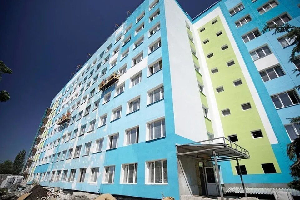 Мариуполь больница фото В крупнейшей больнице Мариуполя устанавливают современную систему вентиляции с о