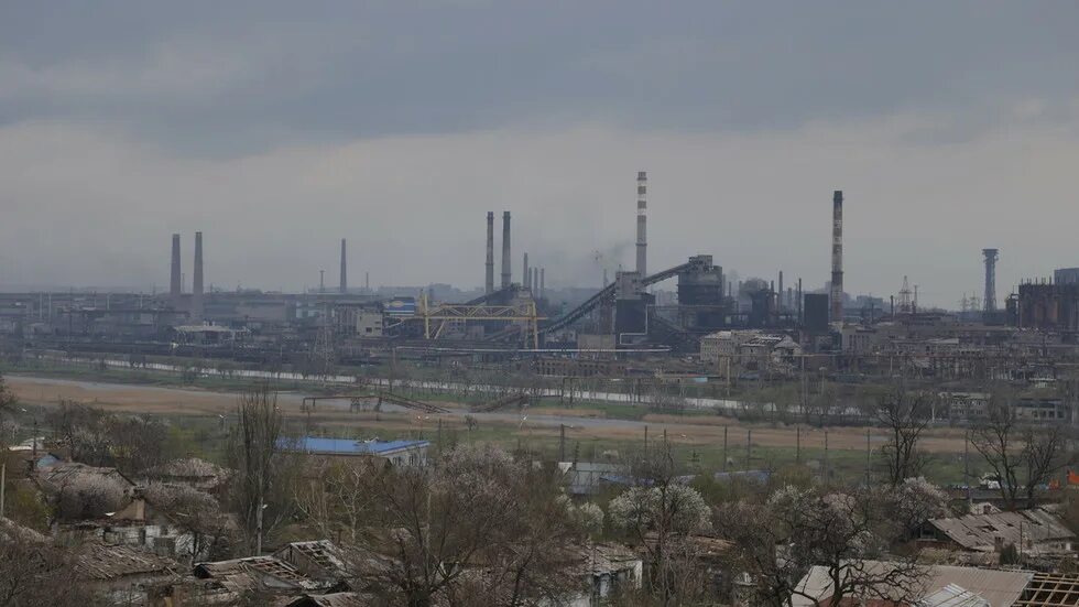 Мариуполь фото завода Russia opens humanitarian corridor for civilians from Mariupol’s Azovstal plant 
