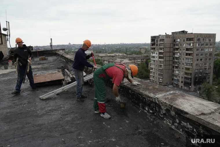 Мариуполь сегодня фото восстановление 2024г Поездка челябинского депутата в Мариуполь: восстановление города - фото